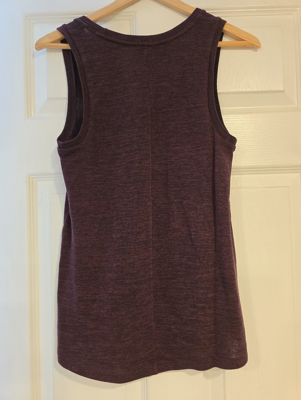Express Maroon Tank Top - Picture 2 of 5